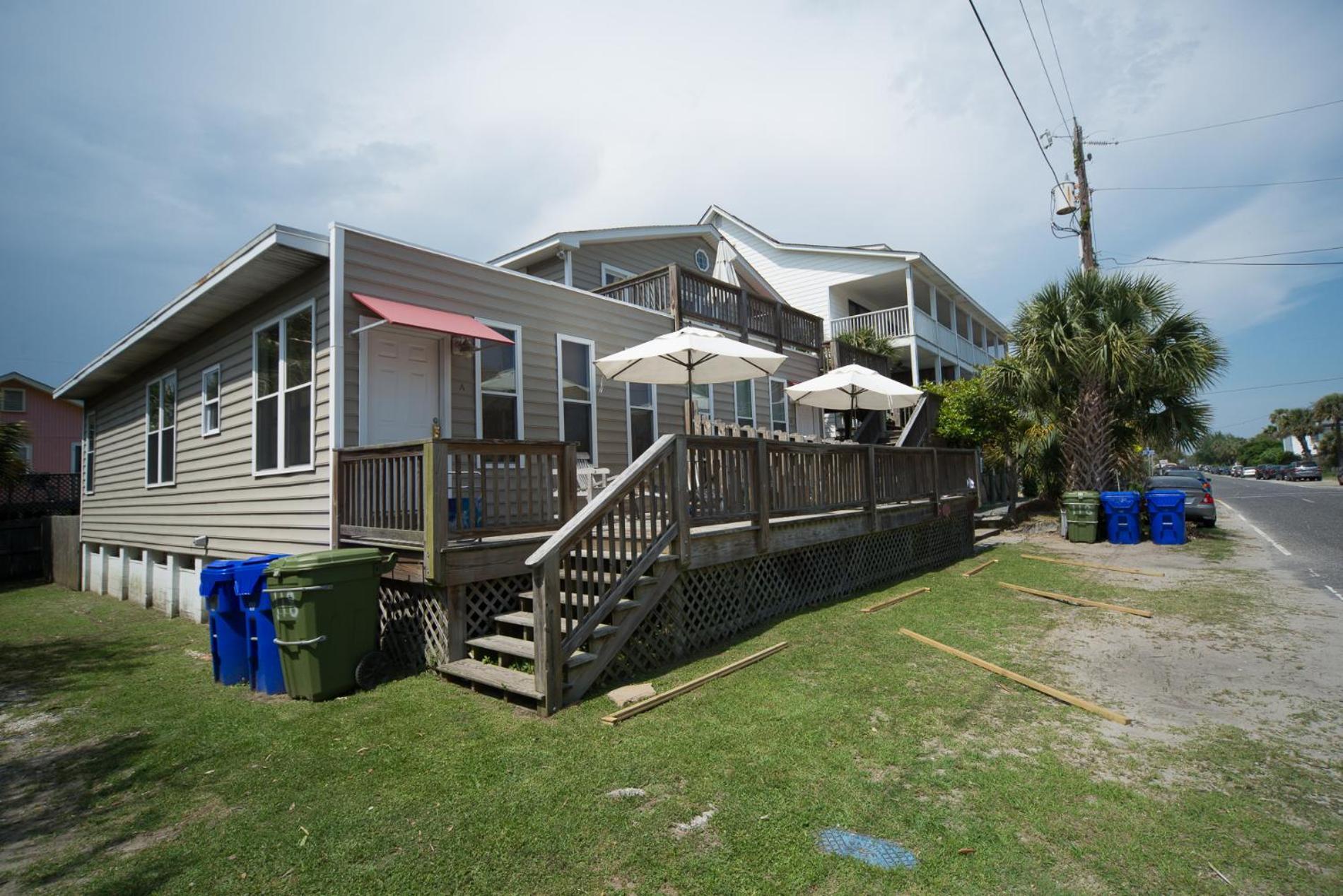 Salty Shack Unit C - Salty Shack - Dog Friendly Home - Across From The Beach - Central Location! Folly Beach Oda fotoğraf
